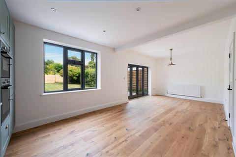 5 bedroom detached house for sale, Nork Way, Banstead