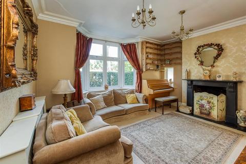 13 Paget Road, Wolverhampton, WV6 0DS