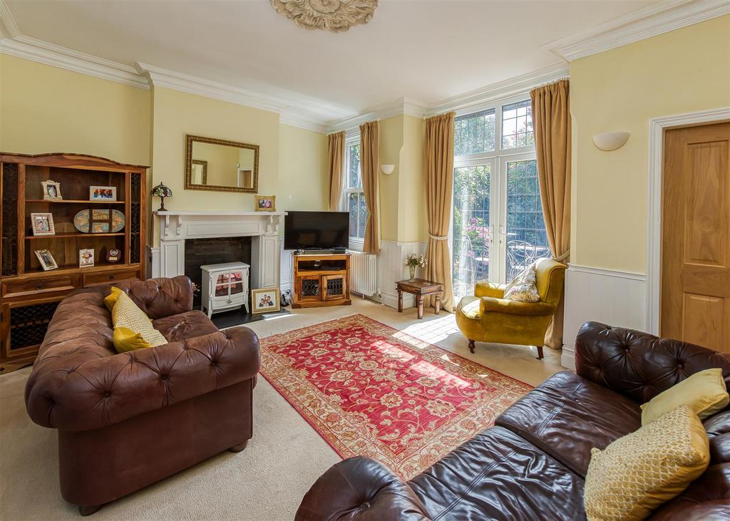 13 Paget Road-Sitting Room B.jpg