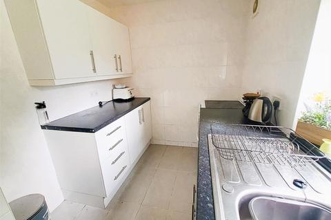 2 bedroom retirement property for sale, Lydon Court,  Sheldon, Birmingham