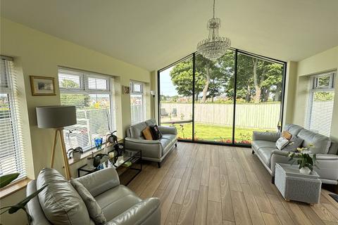 3 bedroom bungalow for sale, Jedburgh Close, Chapel Park, Newcastle-Upon-Tyne, NE5