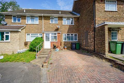 3 bedroom terraced house for sale, Chailey Close, Hastings