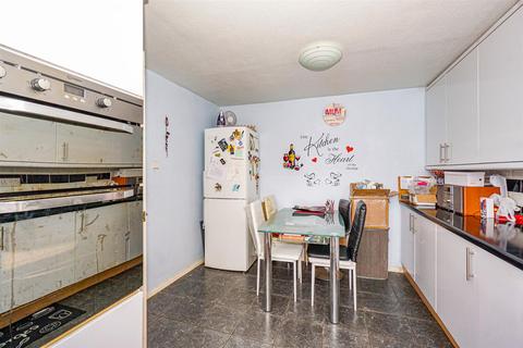 14 Chailey Close, Hastings, TN34 2RG