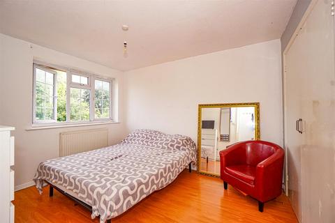 14 Chailey Close, Hastings, TN34 2RG