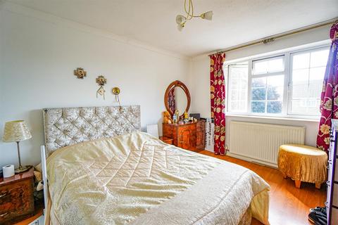 14 Chailey Close, Hastings, TN34 2RG