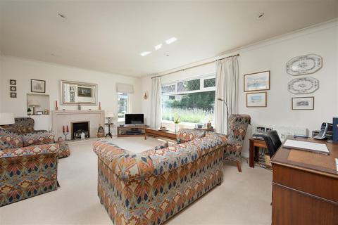 9 Fulney Close, Trowbridge, BA14 7LF