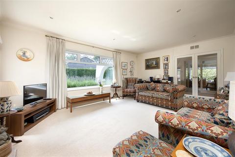 9 Fulney Close, Trowbridge, BA14 7LF