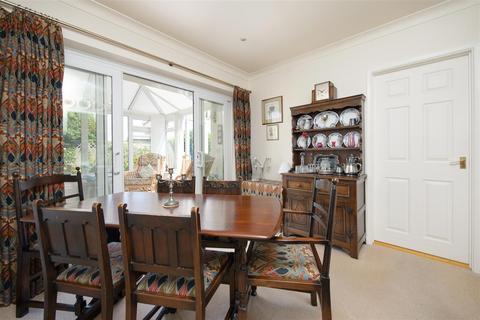 9 Fulney Close, Trowbridge, BA14 7LF