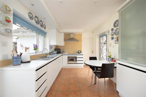9 Fulney Close, Trowbridge, BA14 7LF