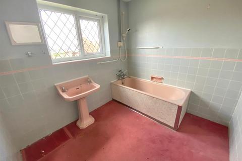 241 Blakelow Road, Macclesfield, SK11 7EH