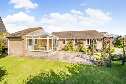 3 bedroom bungalow for sale, Woodlark Lane, Roundswell, Barnstaple