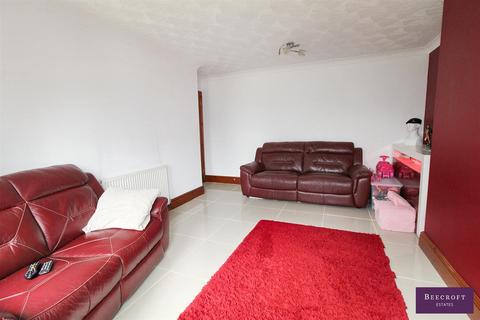 13 Calder Crescent, Barnsley, S70 3JF