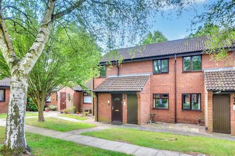 2 bedroom maisonette for sale, Brookdale Court, Nottingham