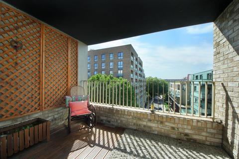 27, Donne Court Bollo Bridge Road, London, W3 8YG