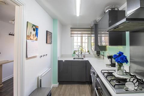 74 Beeston Courts, Laindon, Basildon, SS15 5FP