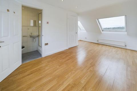 4 bedroom end of terrace house for sale, Bevendean Crescent, Brighton