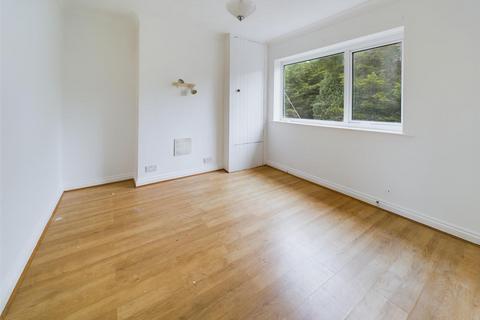 27 Bevendean Crescent, Brighton, BN2 4RB