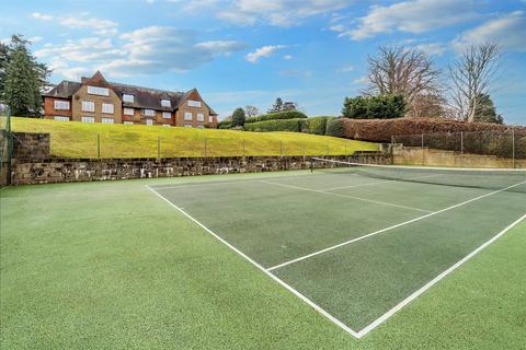 Flat 3, Rosewood Park Road, Haslemere, GU27 2NJ