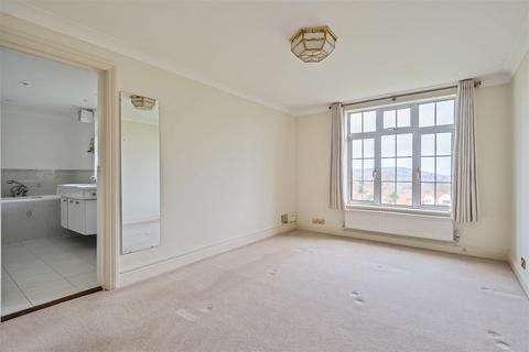 Flat 3, Rosewood Park Road, Haslemere, GU27 2NJ