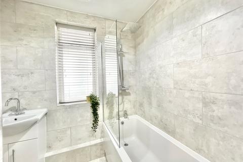 4 Beaufront Gardens, Gateshead, NE8 3PY