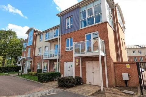 2 bedroom flat for sale, Pumphouse Crescent, Watford