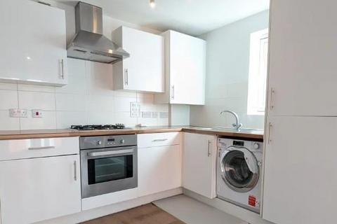 2 bedroom flat for sale, Pumphouse Crescent, Watford