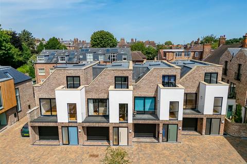 Marygate Mews, Bootham, York, YO30 7EN