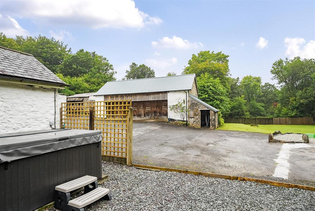 Hot Tub Towards Yard