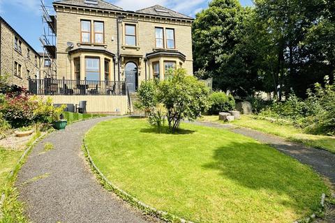 8 bedroom detached house for sale, Thornton Road, Bradford BD13