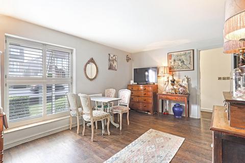 2 bedroom flat for sale, Palmerston Road, Buckhurst Hill IG9