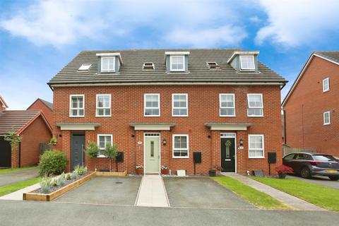 4 bedroom townhouse for sale, Buttercup Crescent, Winnington Village, Northwich