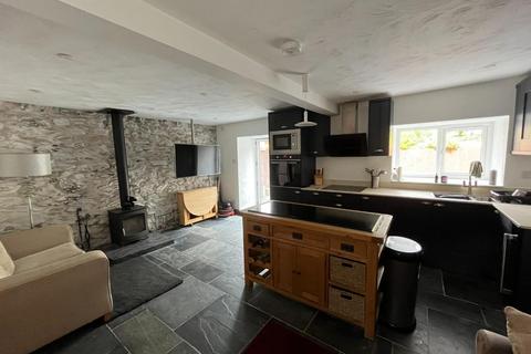 3 bedroom terraced house for sale, Caernarfon Road, Beddgelert