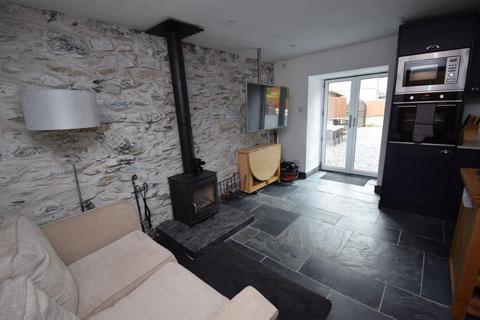 3 bedroom terraced house for sale, Caernarfon Road, Beddgelert