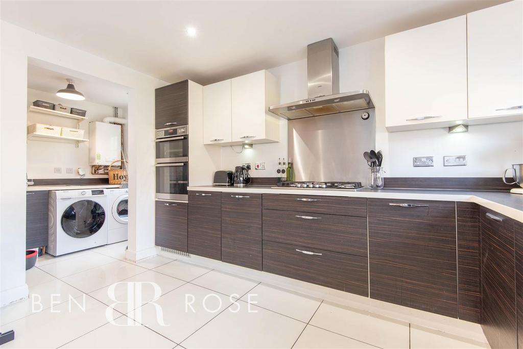 Kitchen/Utility Room