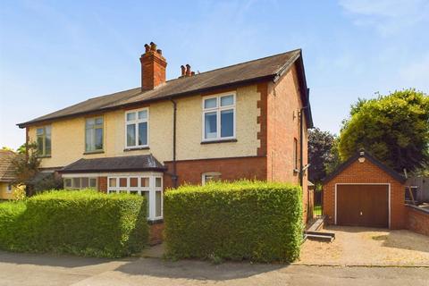 34 Moore Road, Mapperley, Nottingham, NG3 6EF