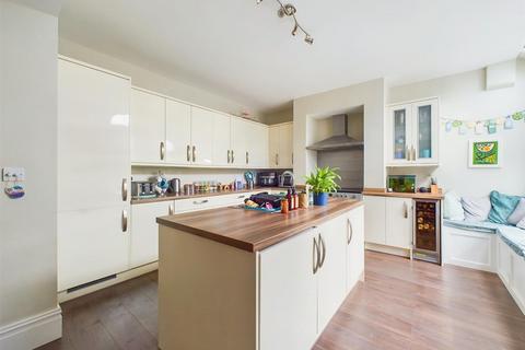 34 Moore Road, Mapperley, Nottingham, NG3 6EF
