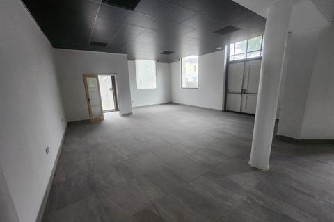 Office to rent, 325 High Street, West Bromwich