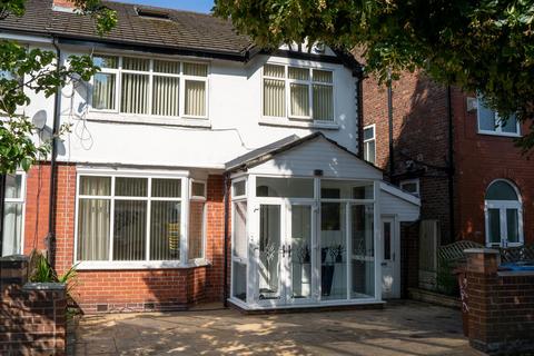 18 Park Drive, Manchester, M16 0AH