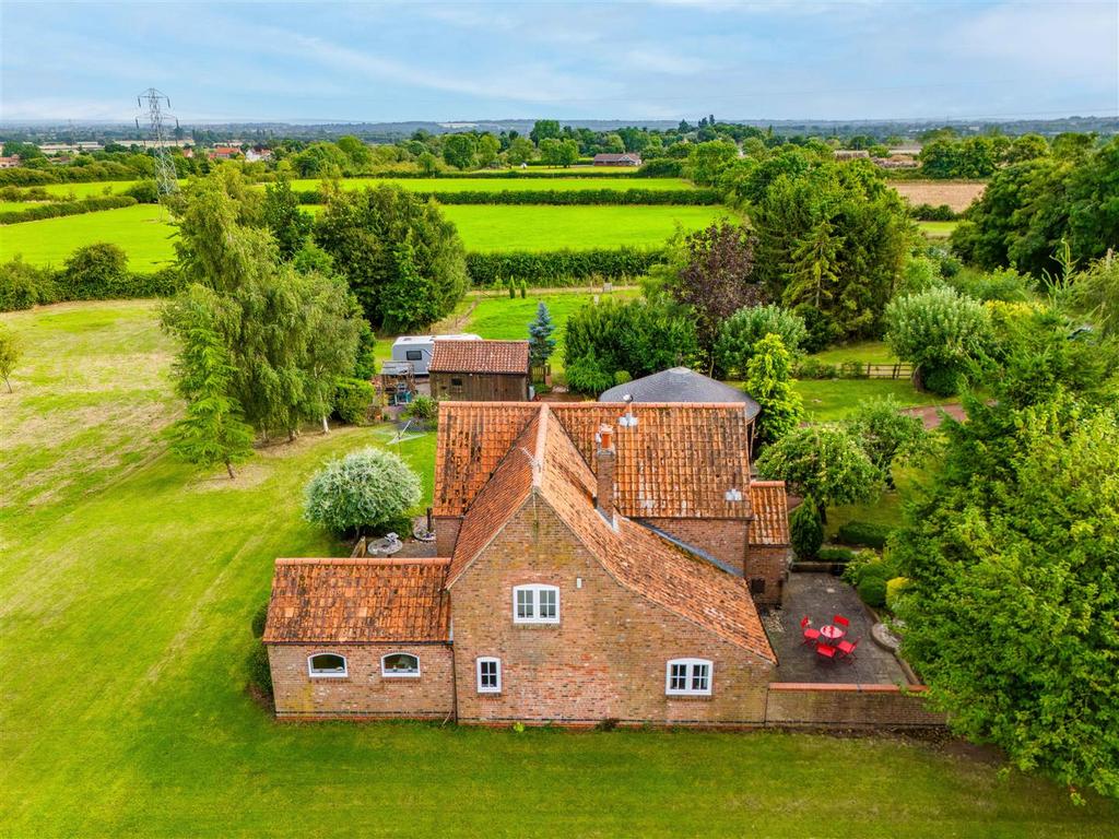 Windmill Cottage 02.jpg