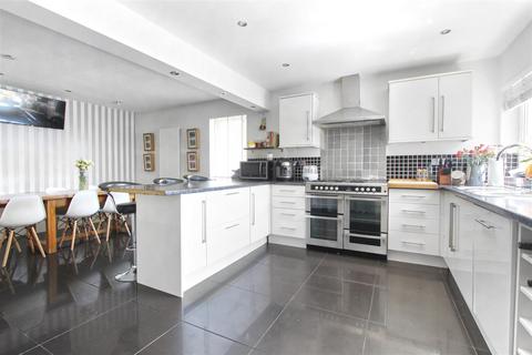 4 bedroom house for sale, Station Road, Puckeridge, Ware