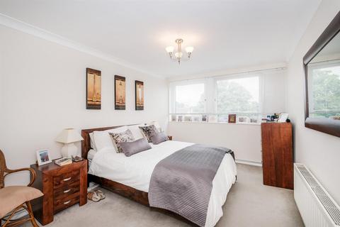 2 bedroom apartment for sale, Charnwood, High Road, Buckhurst Hill