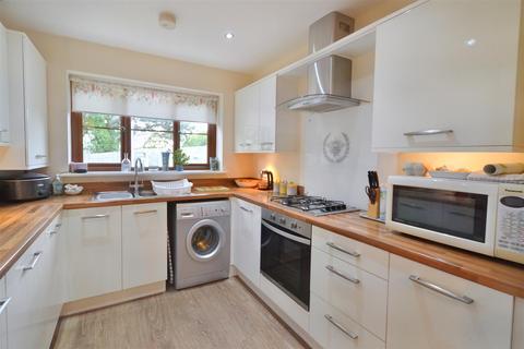 34 Newton Fields, Kilgetty, SA68 0ZA