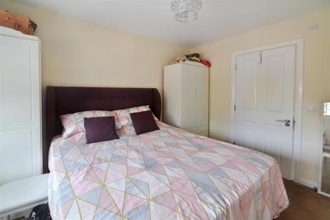 34 Newton Fields, Kilgetty, SA68 0ZA