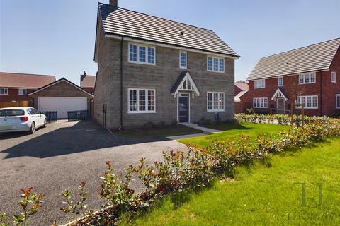 4 bedroom detached house for sale, Cropwell Meadow, Cropwell Bishop