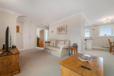 2 bedroom flat for sale, Aberdeen Lodge, Windsor