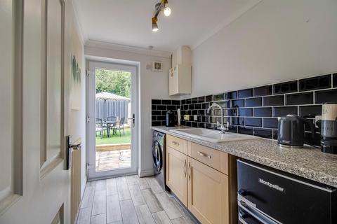 3 bedroom terraced house for sale, Mill View, Wakefield WF2