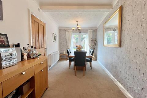 44 Dixon Road, Northampton, NN2 8XE