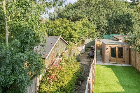 128 Speer Road, Thames Ditton, KT7 0PP