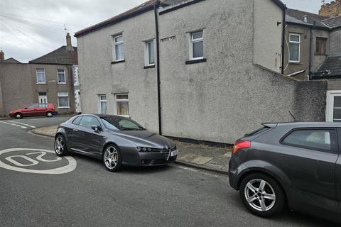 2 bedroom end of terrace house for sale, Warwick Street, Grangetown, Cardiff