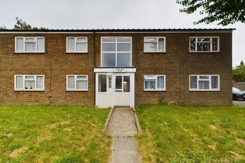 1 bedroom flat for sale, Thorpe Close, New Addington